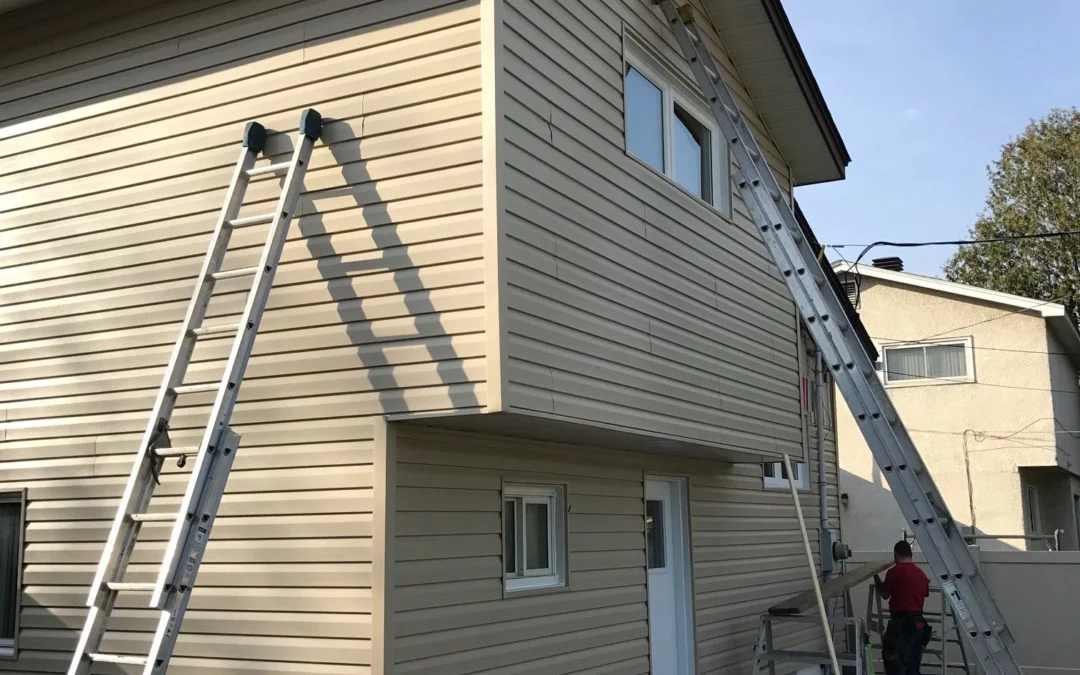 Fall Facelift in Elmvale Acres: Vinyl Siding